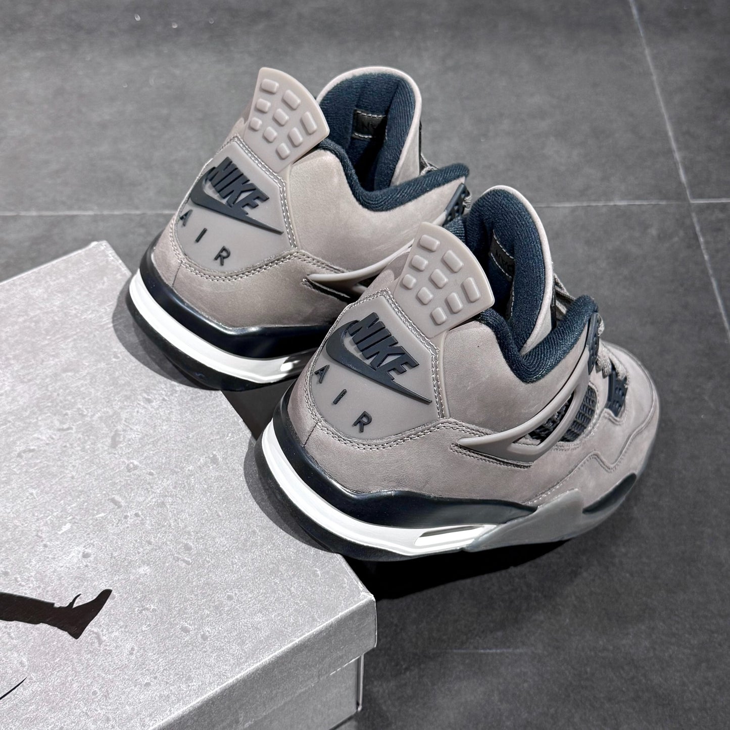 Jordan 4 - Cave Stone