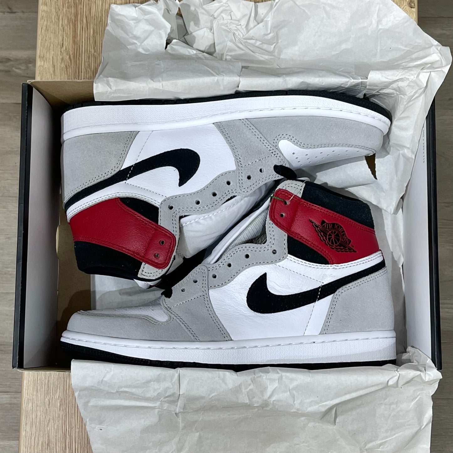 Jordan 1 High - Light Smoke Grey