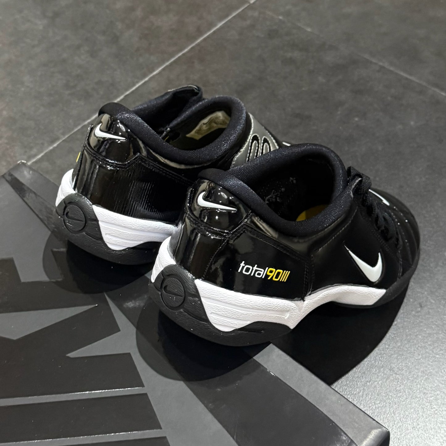 Nike Total 90 - Black