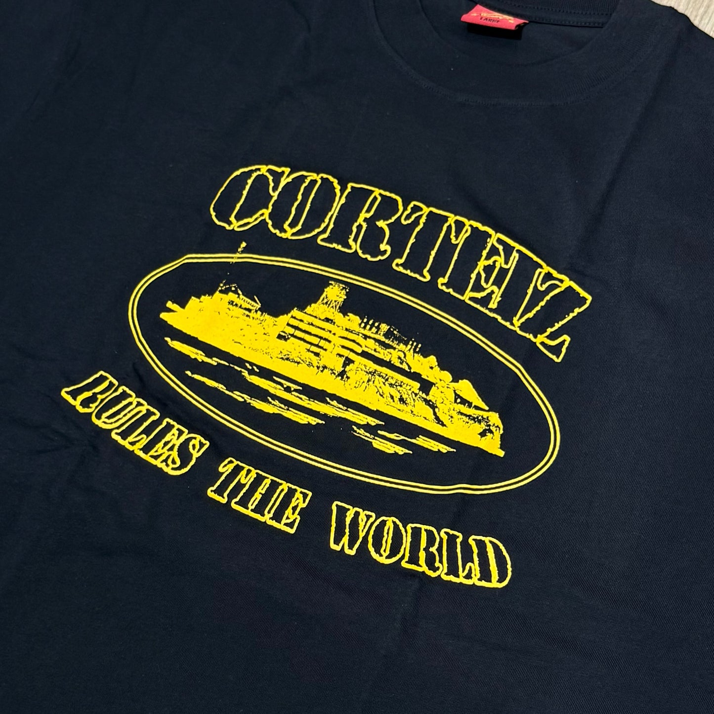 Corteiz OG Alcatraz Tee - Yellow & Black