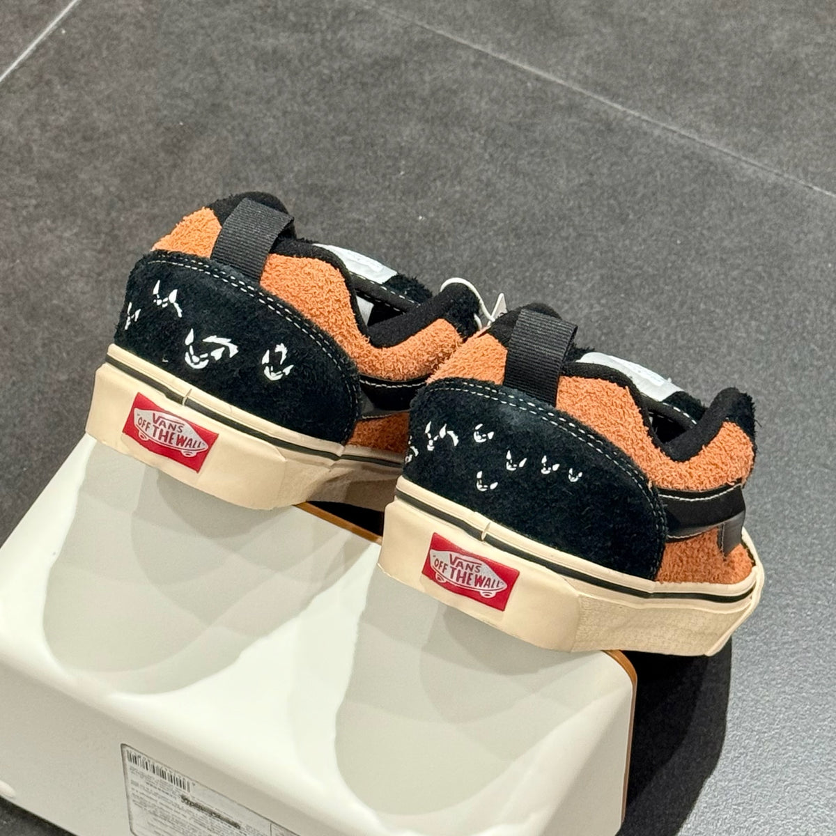 Vans Knu Skool x Disney - Scar