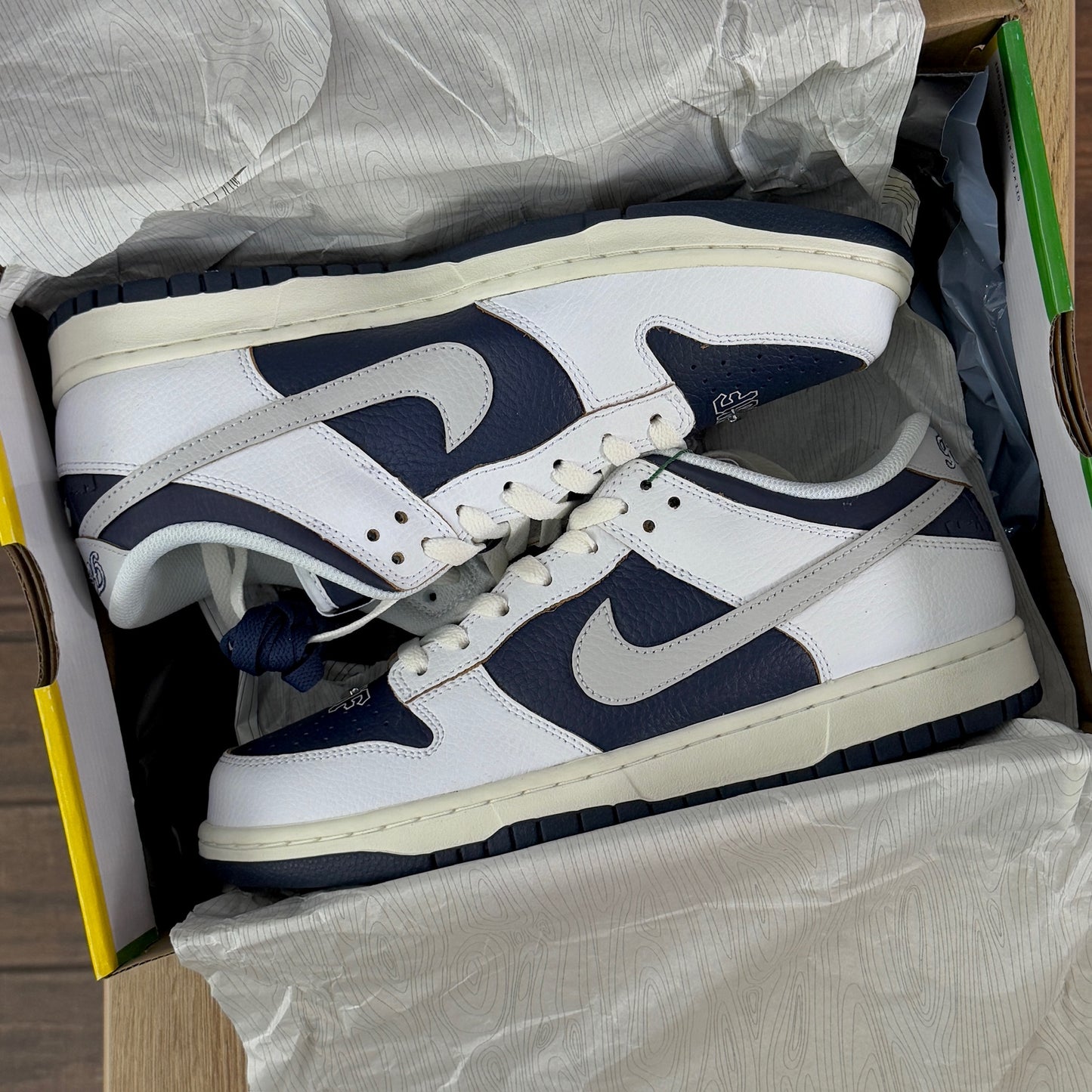 Nike SB x HUF Dunk Low - New York City