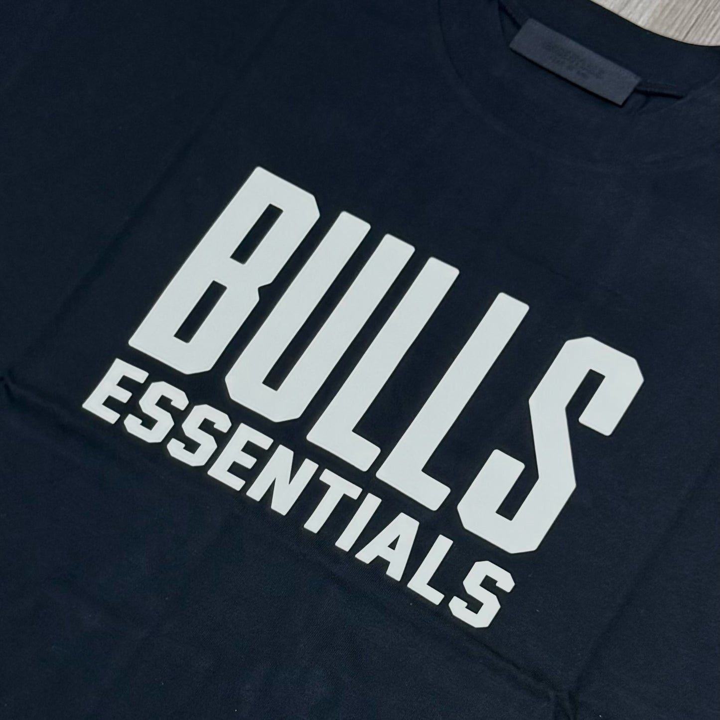 Essentials Bulls Tee - Black