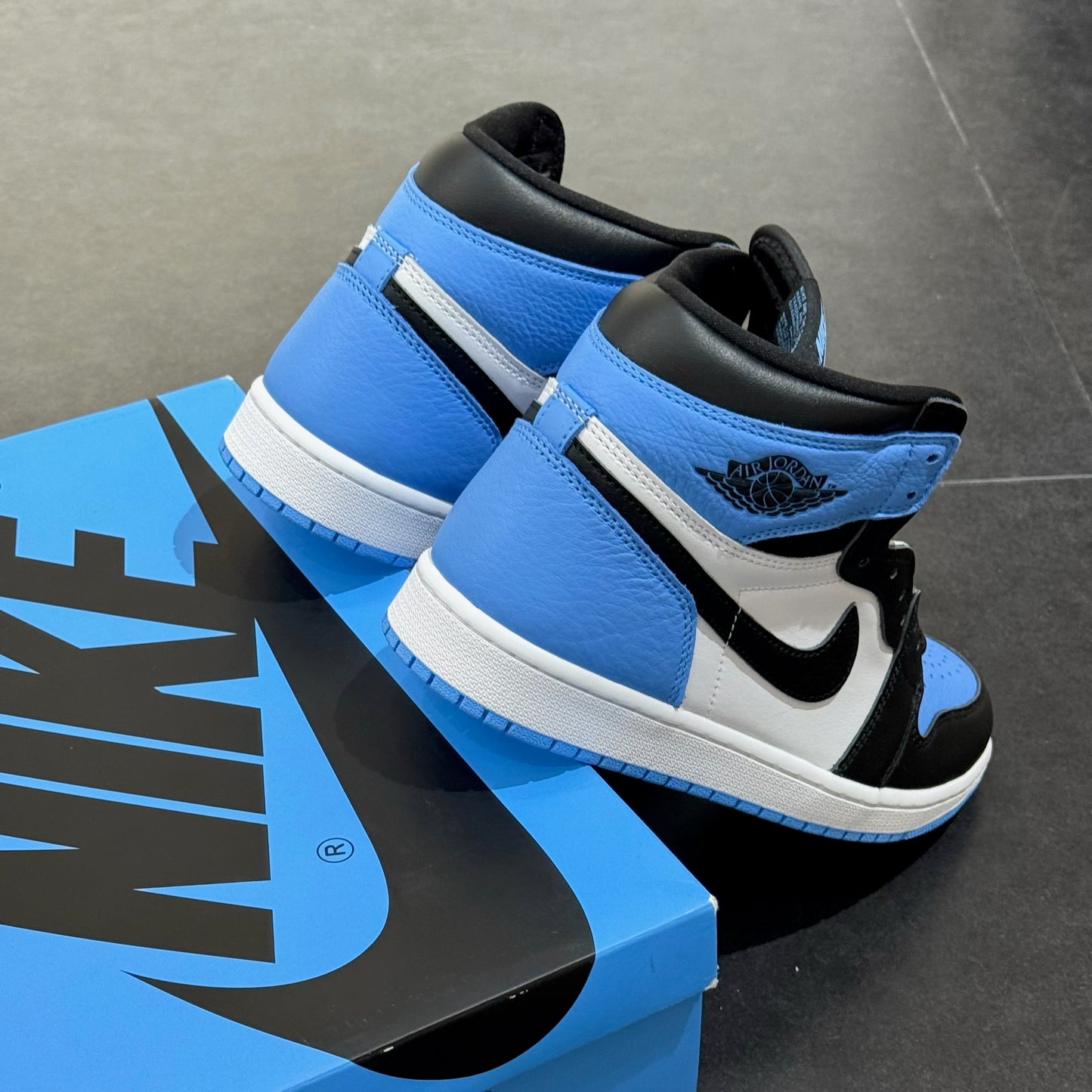 Jordan 1 High - UNC Toe