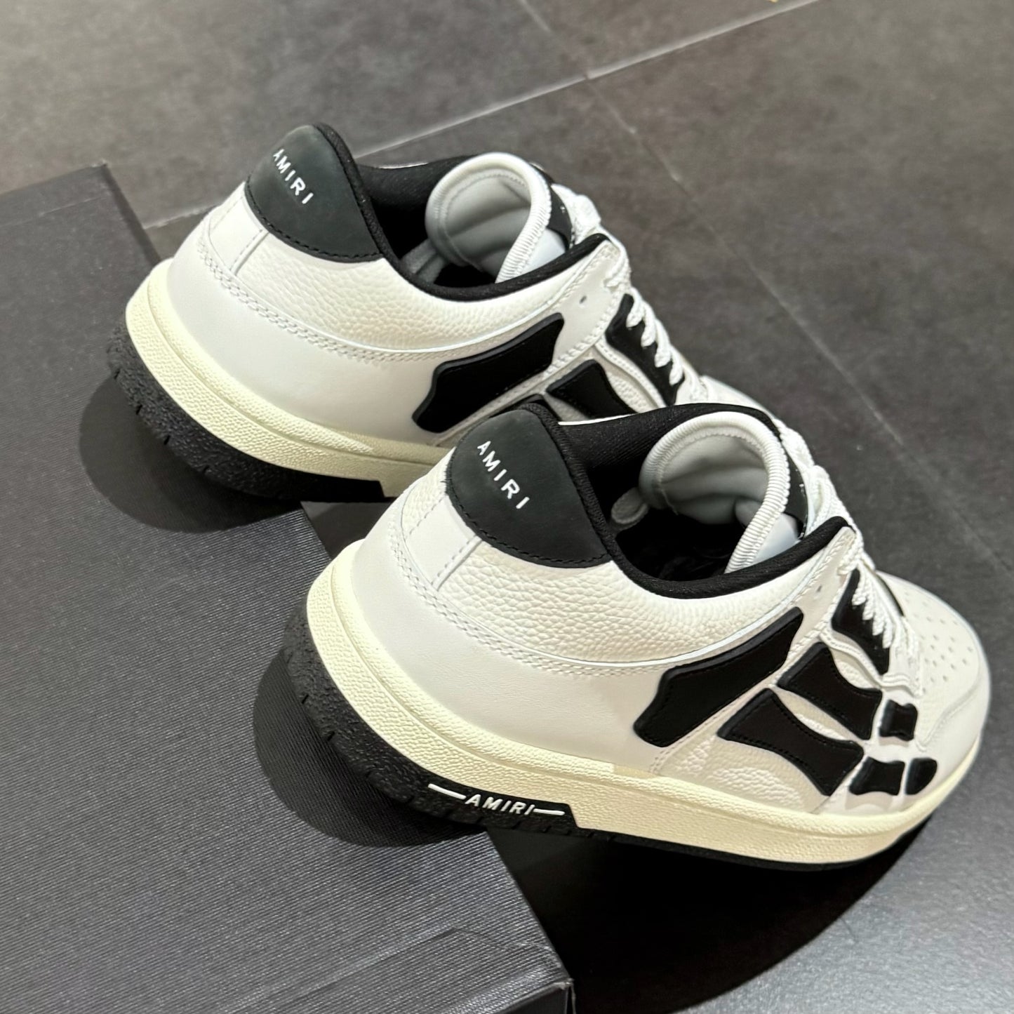 Amiri Skel Low - White & Black