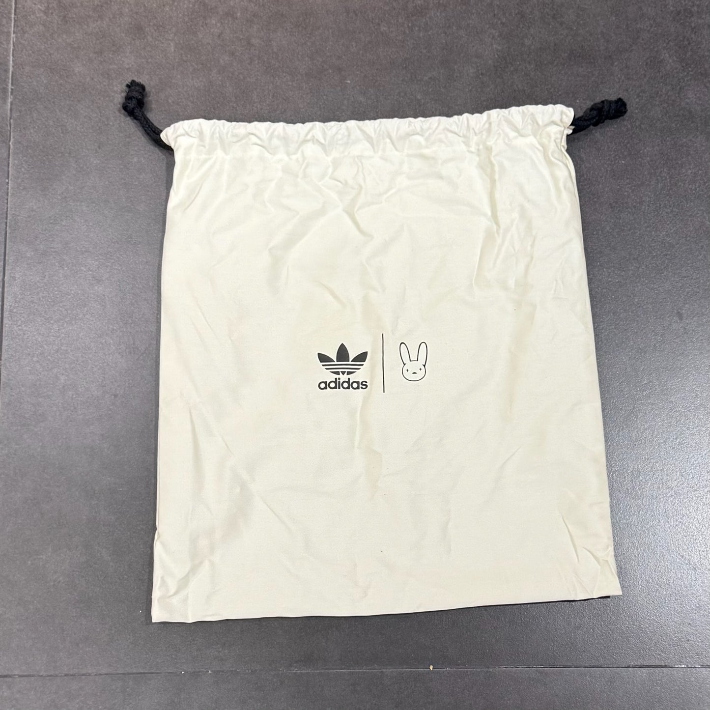 Adidas x Bad Bunny Response CL - Cream