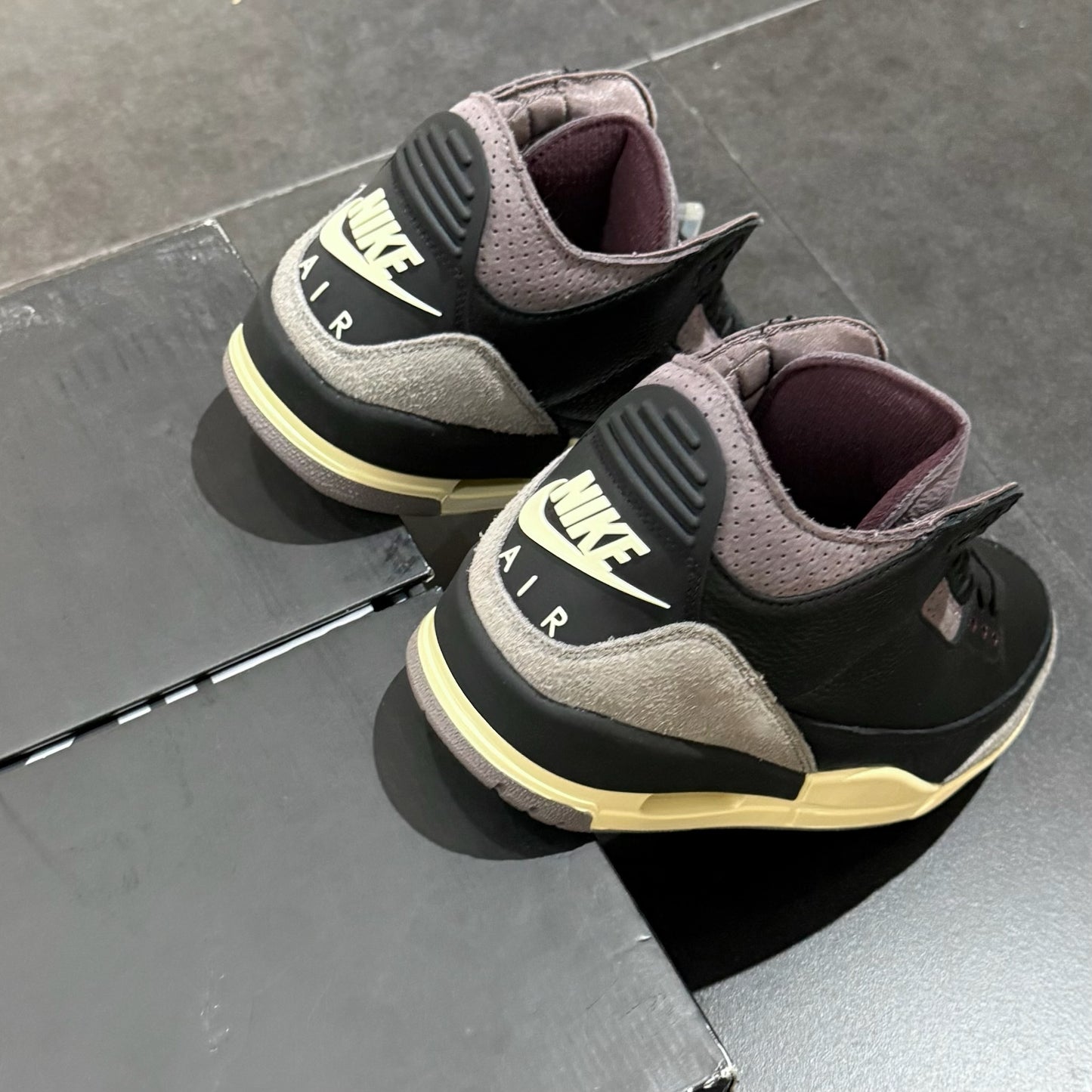 Jordan 3 x A Ma Maniere - While You Were Sleeping