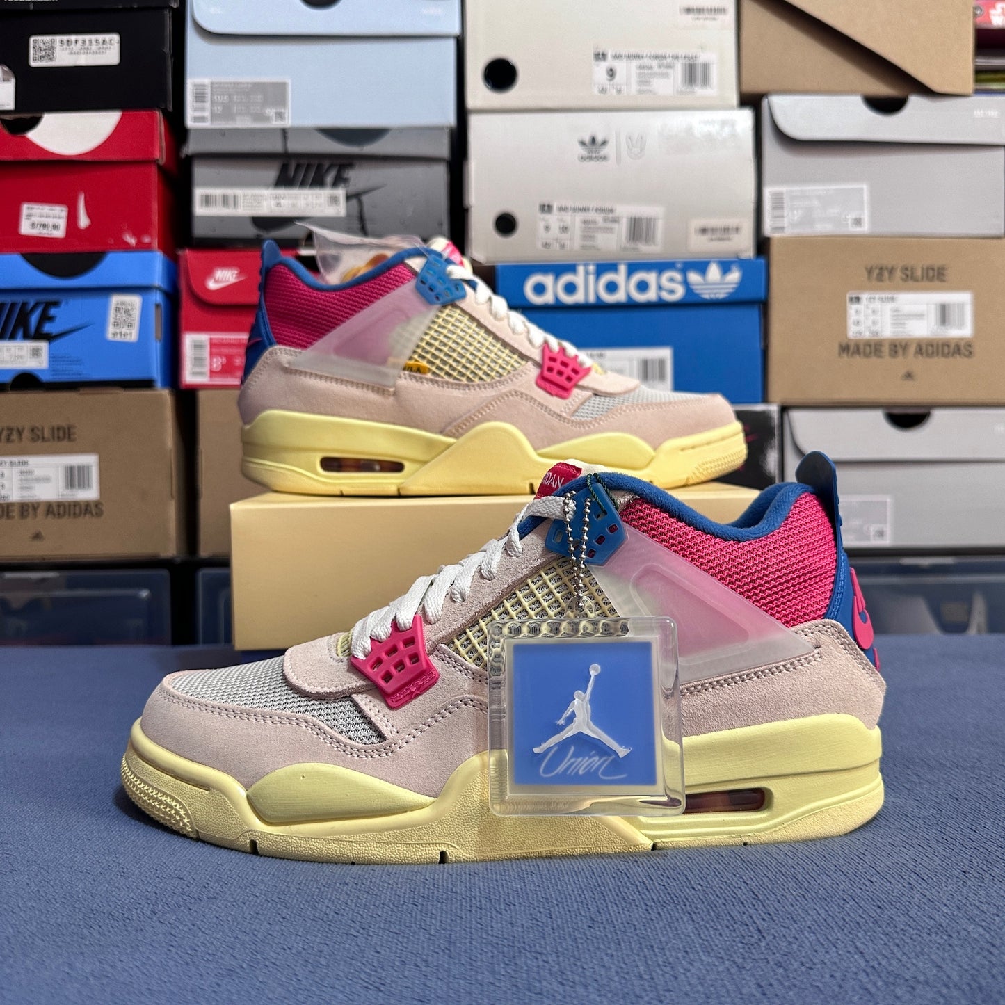 Jordan 4 x Union - Guava Ice