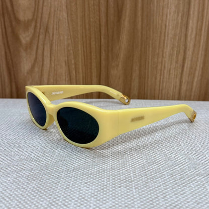 Jacquemus The Ovalo Sunglasses - Cream