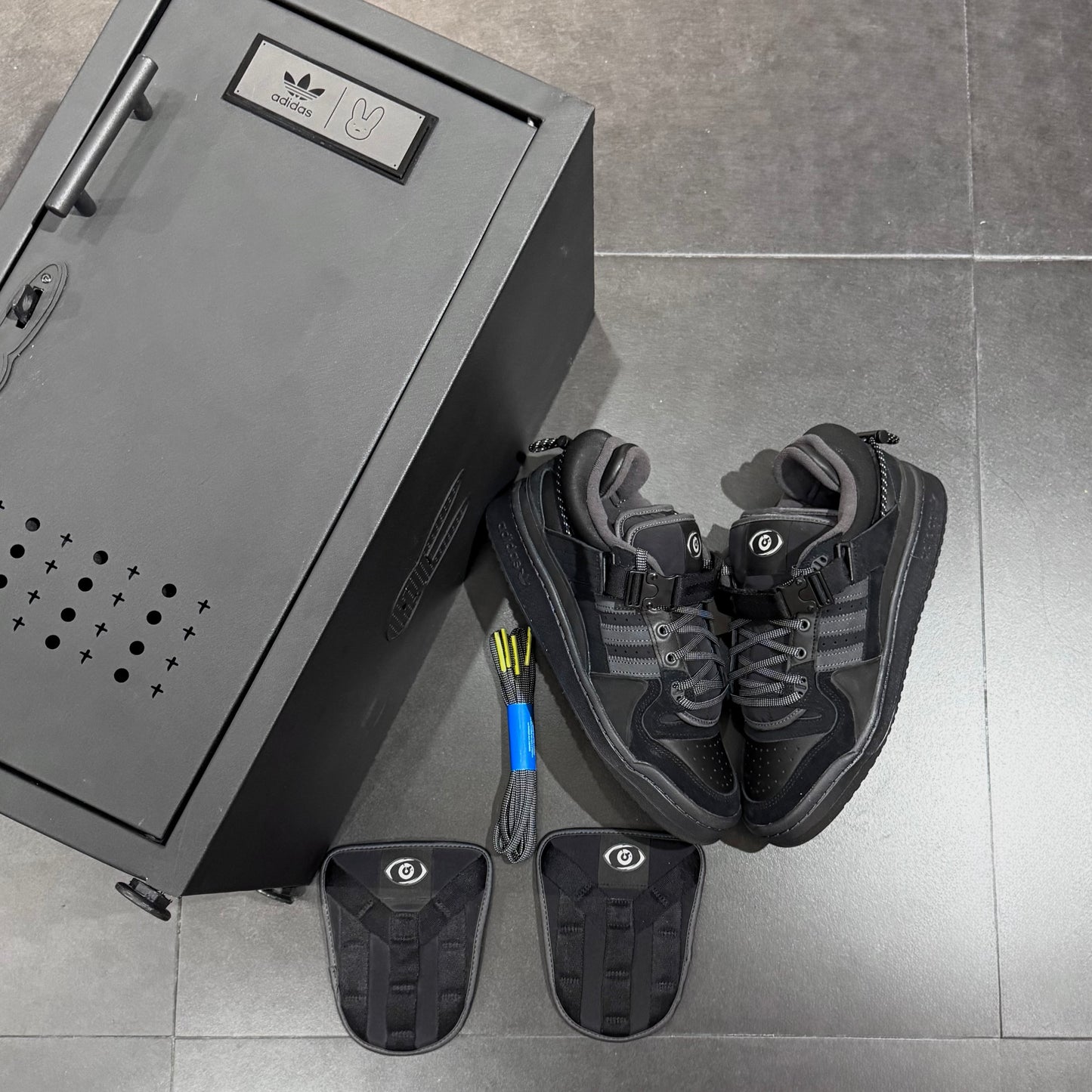 Adidas x Bad Bunny Forum - Back to School Special Box