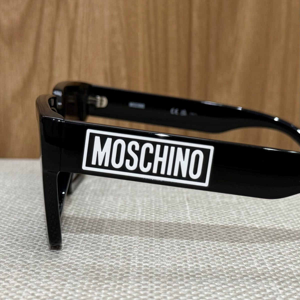 Moschino MOS175/S Sunglasses - Black & White