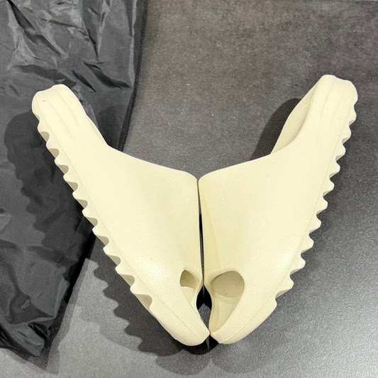 Yeezy Slides - Vainilla