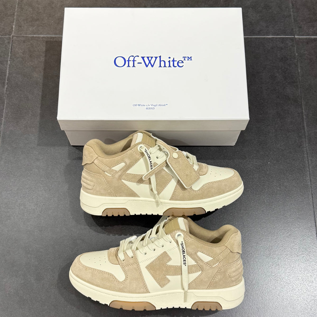 Off White Out Of Office - Beige & Brown