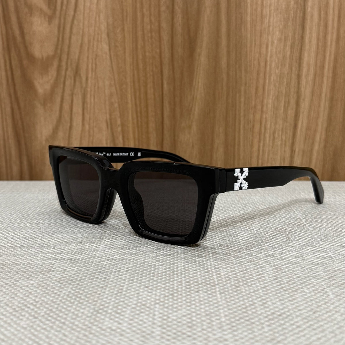Off White Clip-On Arrow Sunglasses - Black