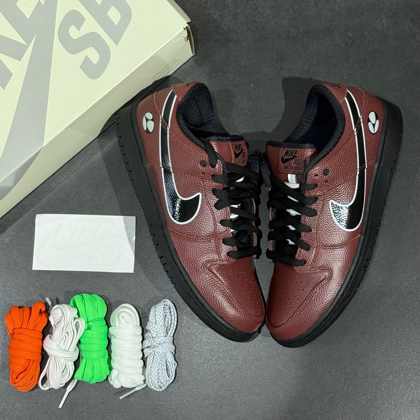 Nike SB Dunk Low - Limosine