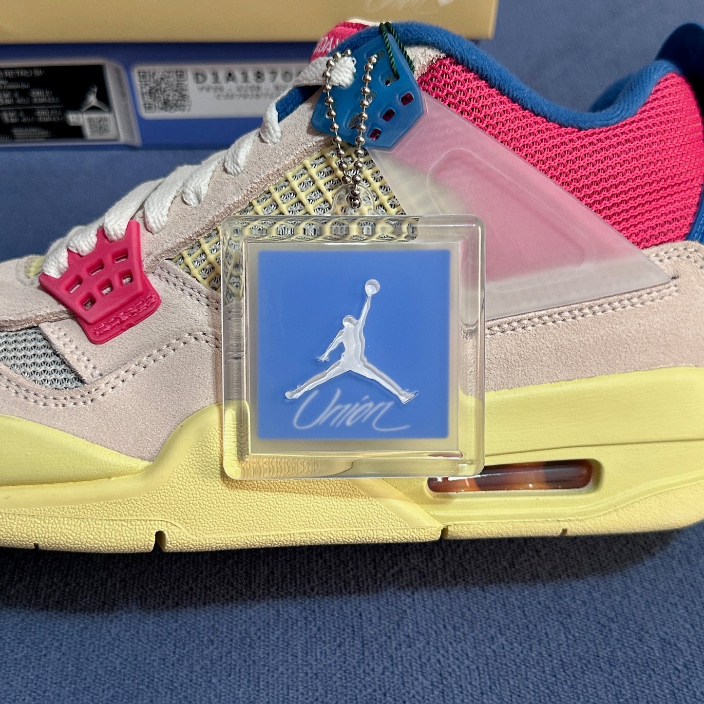 Jordan 4 x Union - Guava Ice