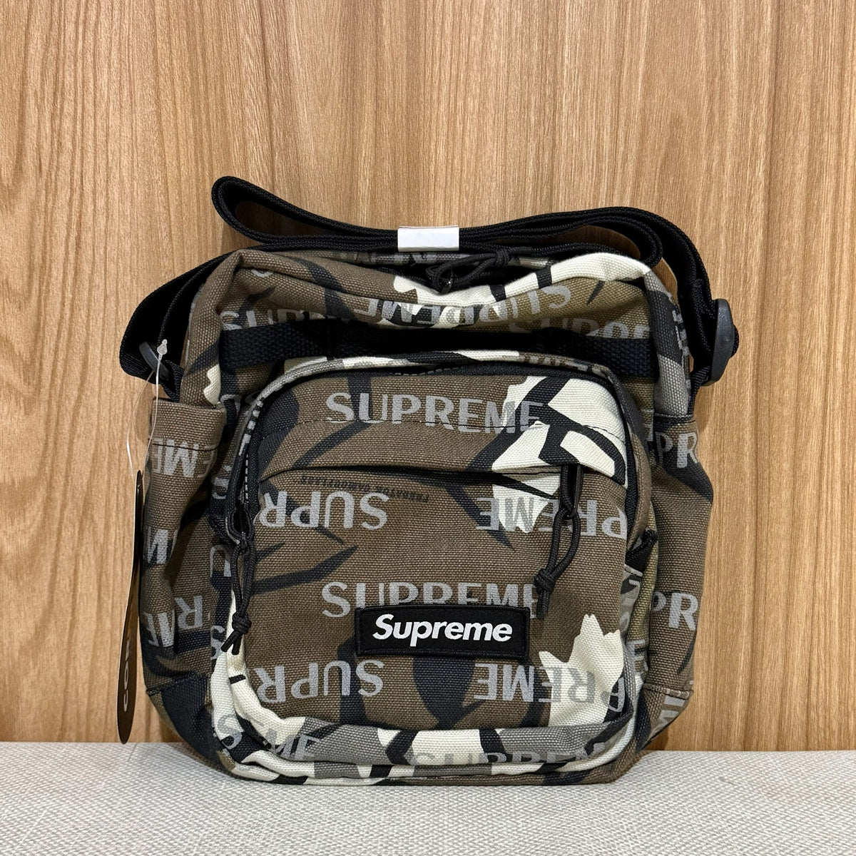 Supreme Shoulder Bag - Predator Camo