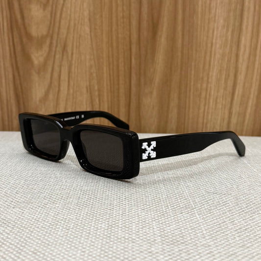 Off White Arthur Sunglasses - Black