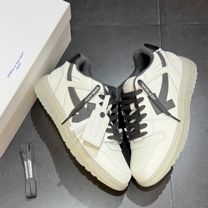 Off White Out Of Office Transparent - White & Dark Grey