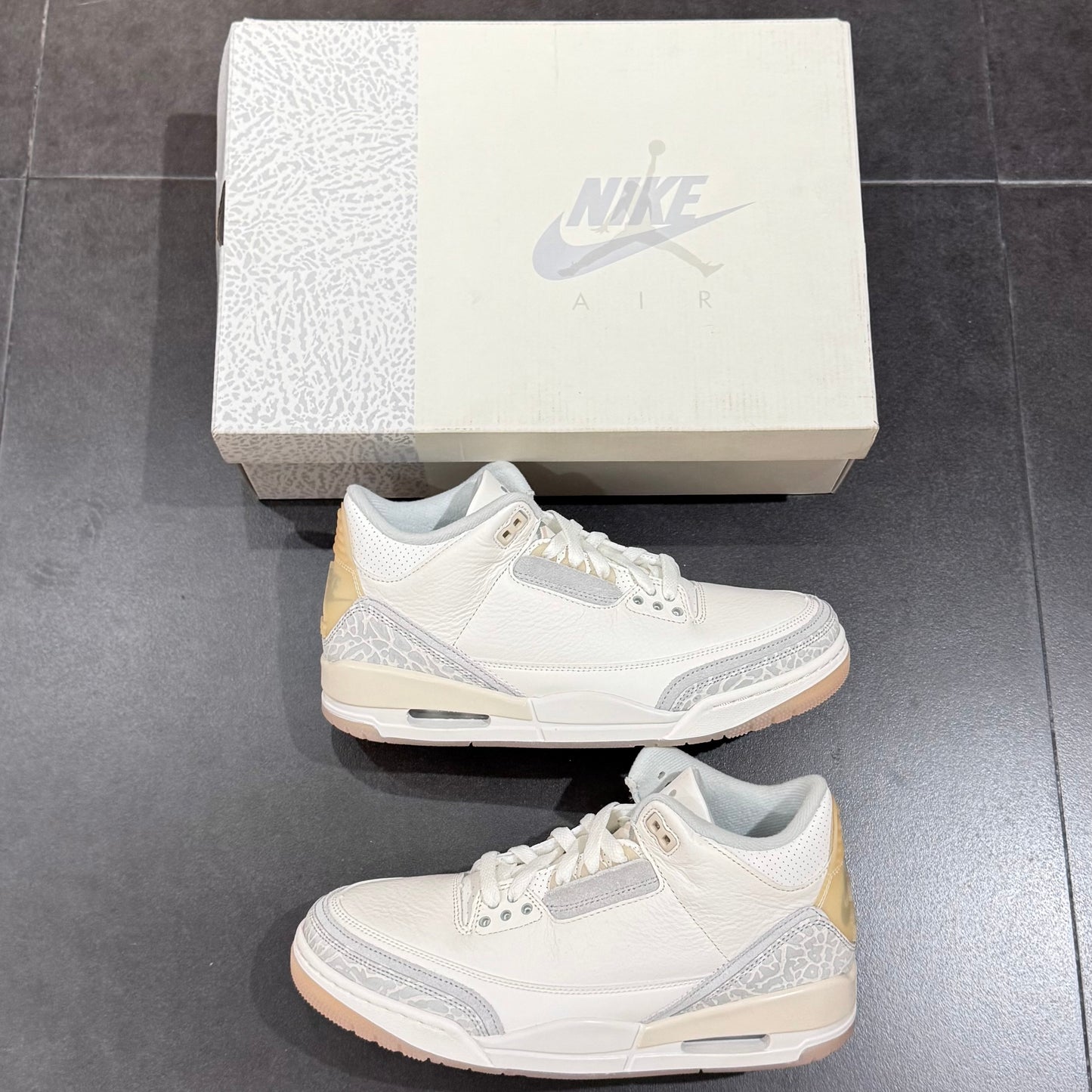 Jordan 3 - Craft Ivory