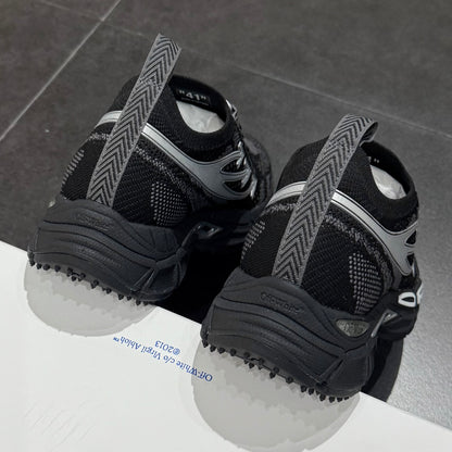Off White Be Right Back Knit - Black & Silver