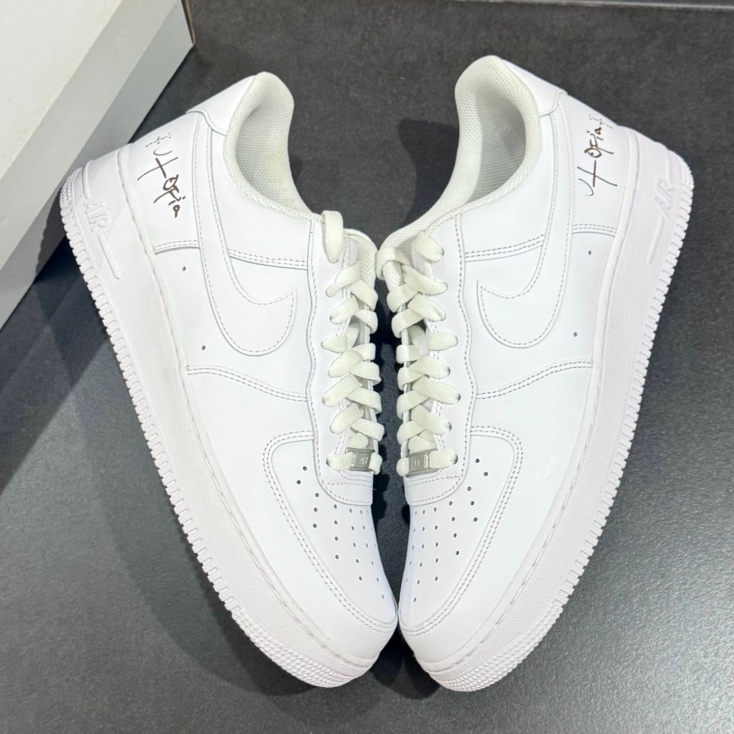 Nike x Travis Scott Air Force One Utopia - White