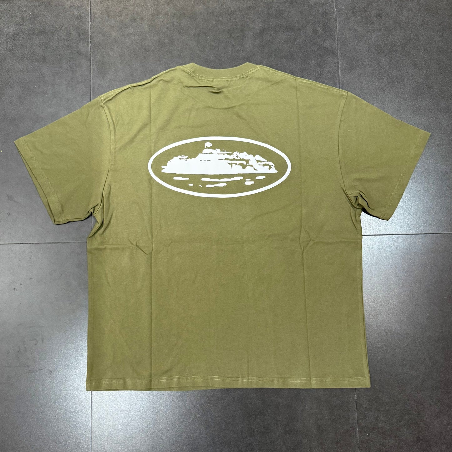 Corteiz Island Puff Print Tee - Olive
