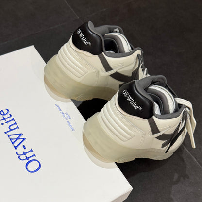 Off White Out Of Office Transparent - White & Dark Grey