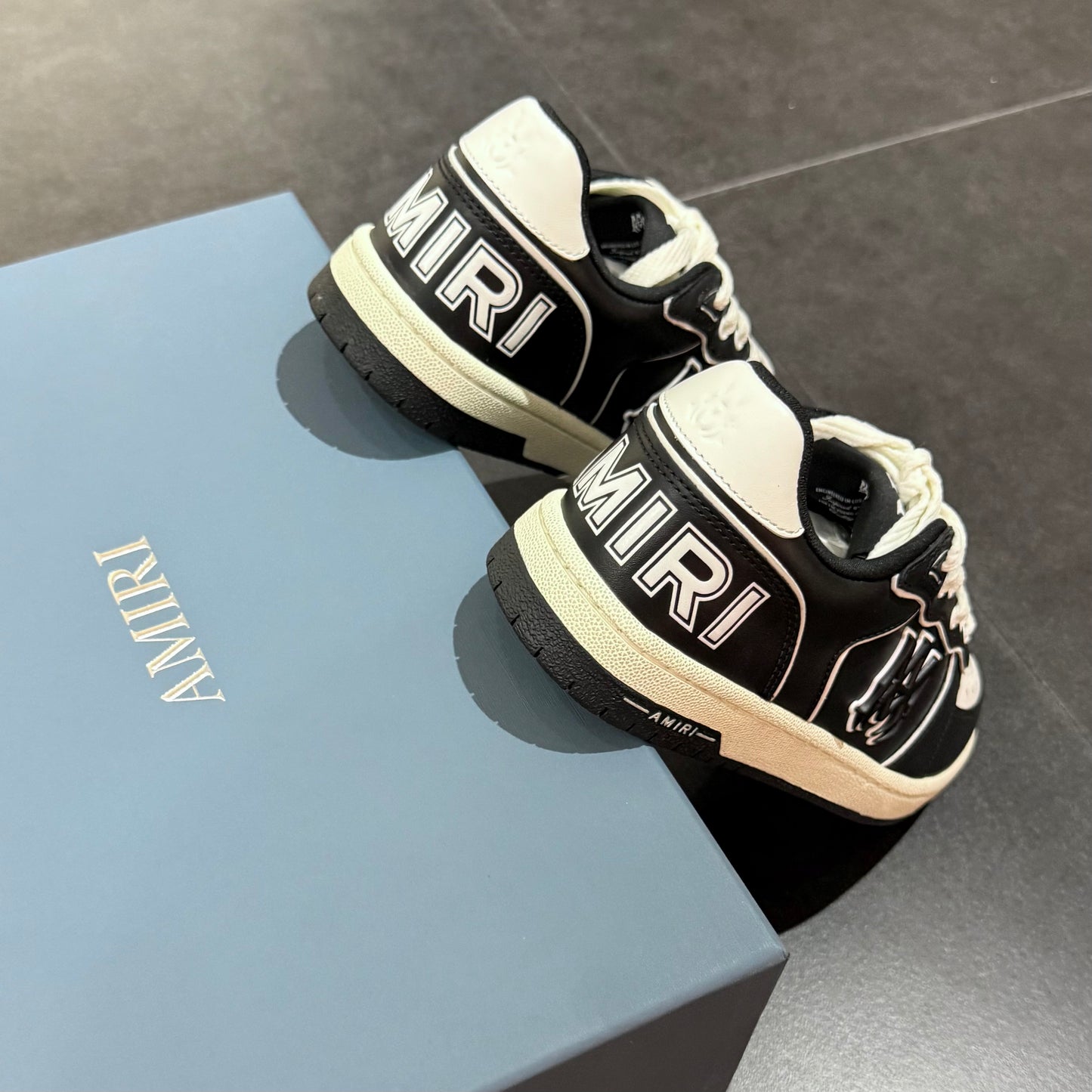 Amiri Newport - Black & White