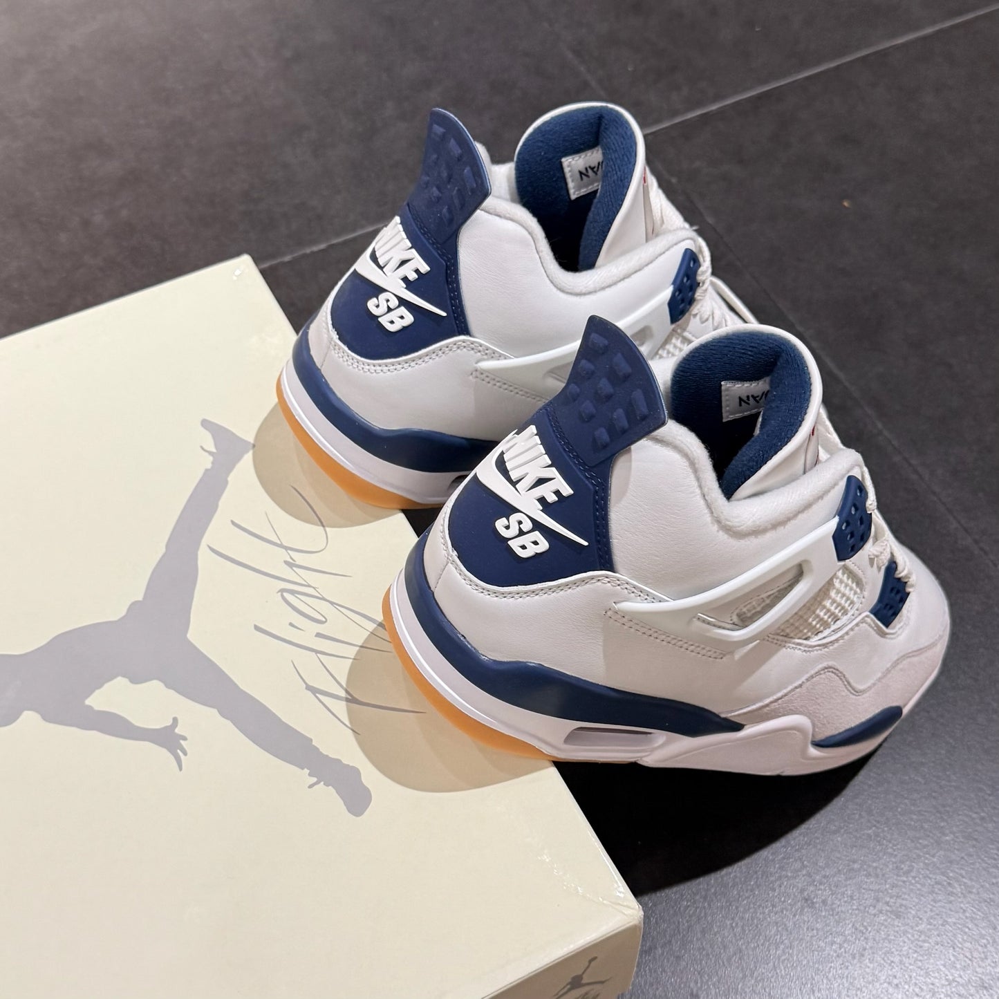 Jordan 4 SB - Navy