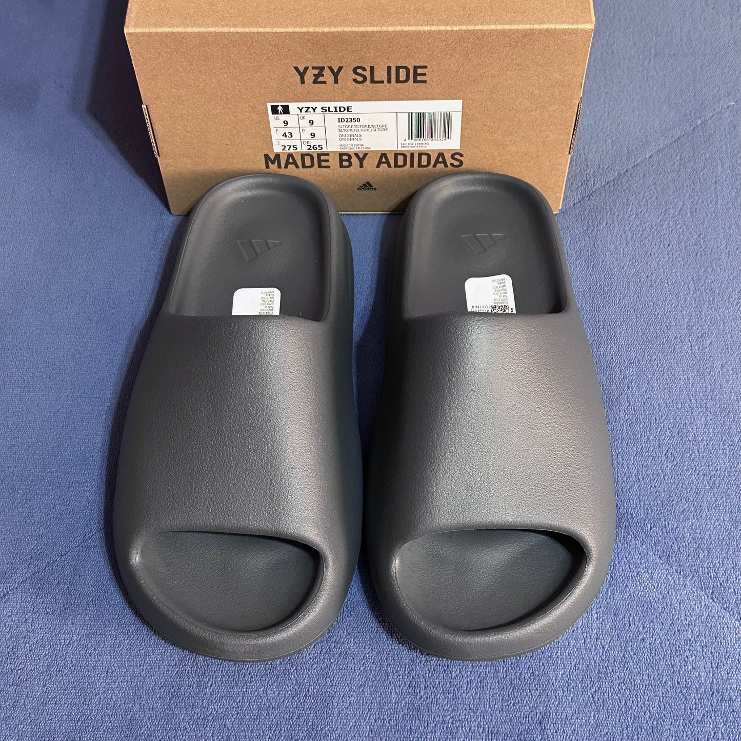 Yeezy Slides - Slate Grey