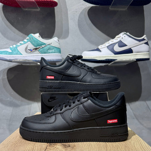 Nike x Supreme Air Force 1 - Black