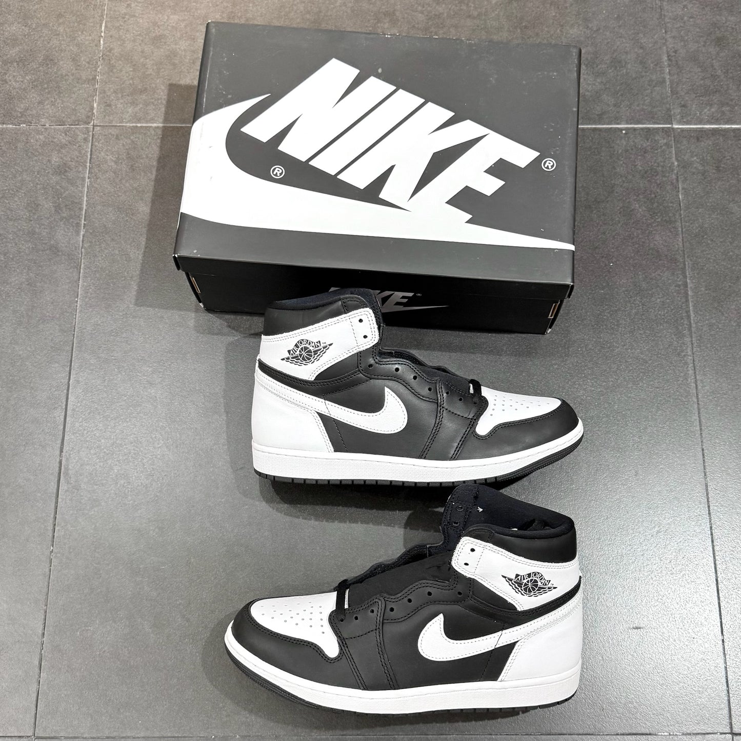 Jordan 1 High - Black & White