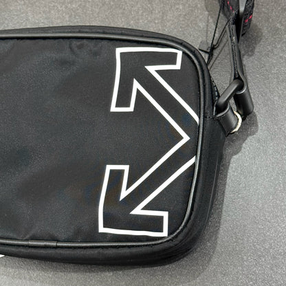Off-White Heritage Messenger Bag - Black