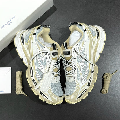 Off White Be Right Back - Light Grey & Caramel