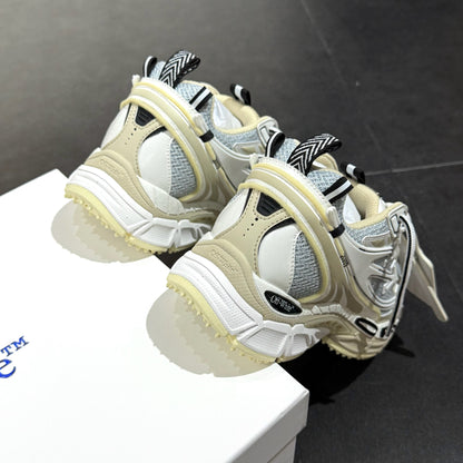 Off White Be Right Back - Light Grey & Caramel
