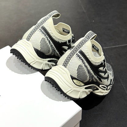 Off White Be Right Back Knit - Sand & Black