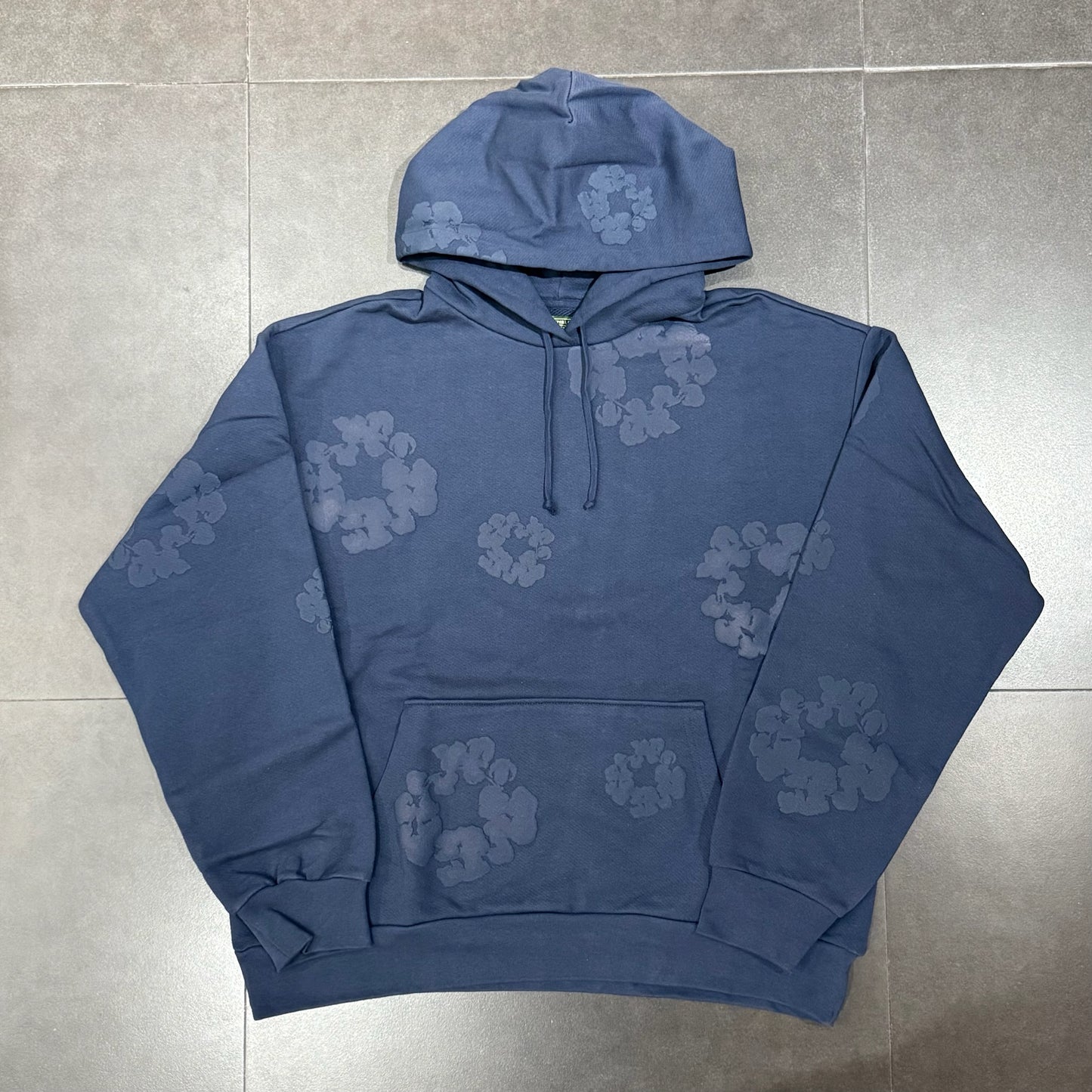 Denim Cotton Wreath Hoodie - Navy