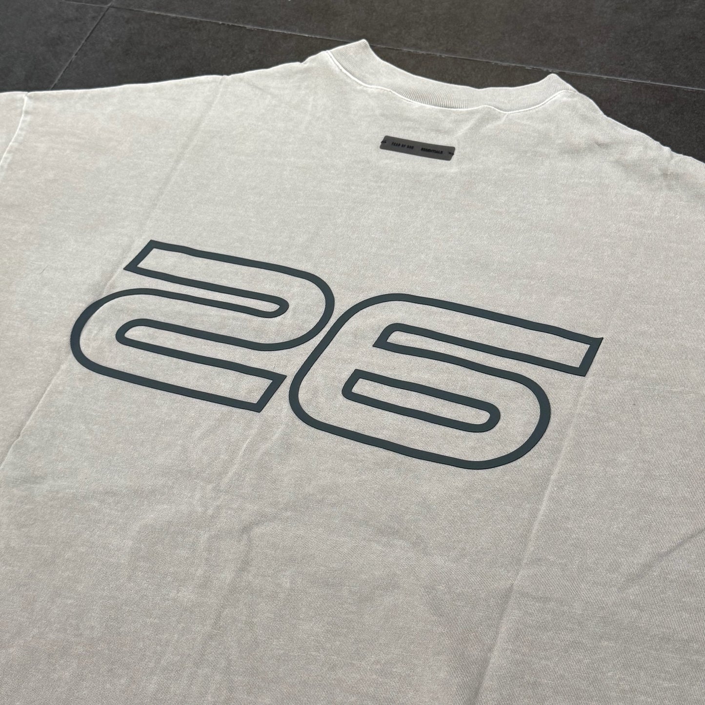 Essentials 90s Tee - Smoke Grey