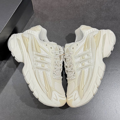 Adidas x Pharrell Williams Adistar Jellyfish - Triple White