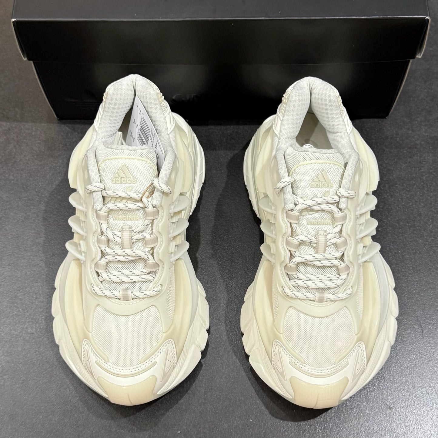 Adidas x Pharrell Williams Adistar Jellyfish - Triple White