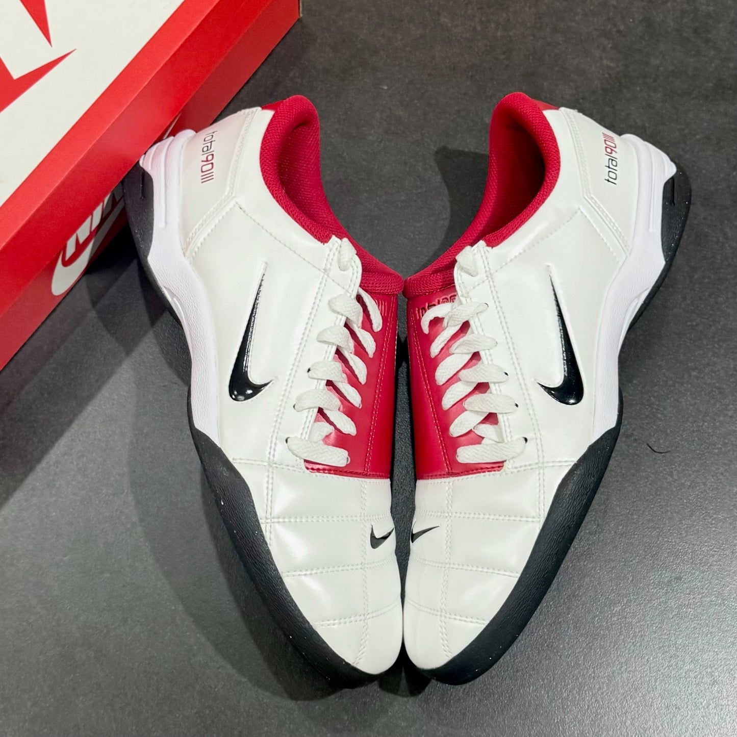 Nike Total 90 - White & Gym Red