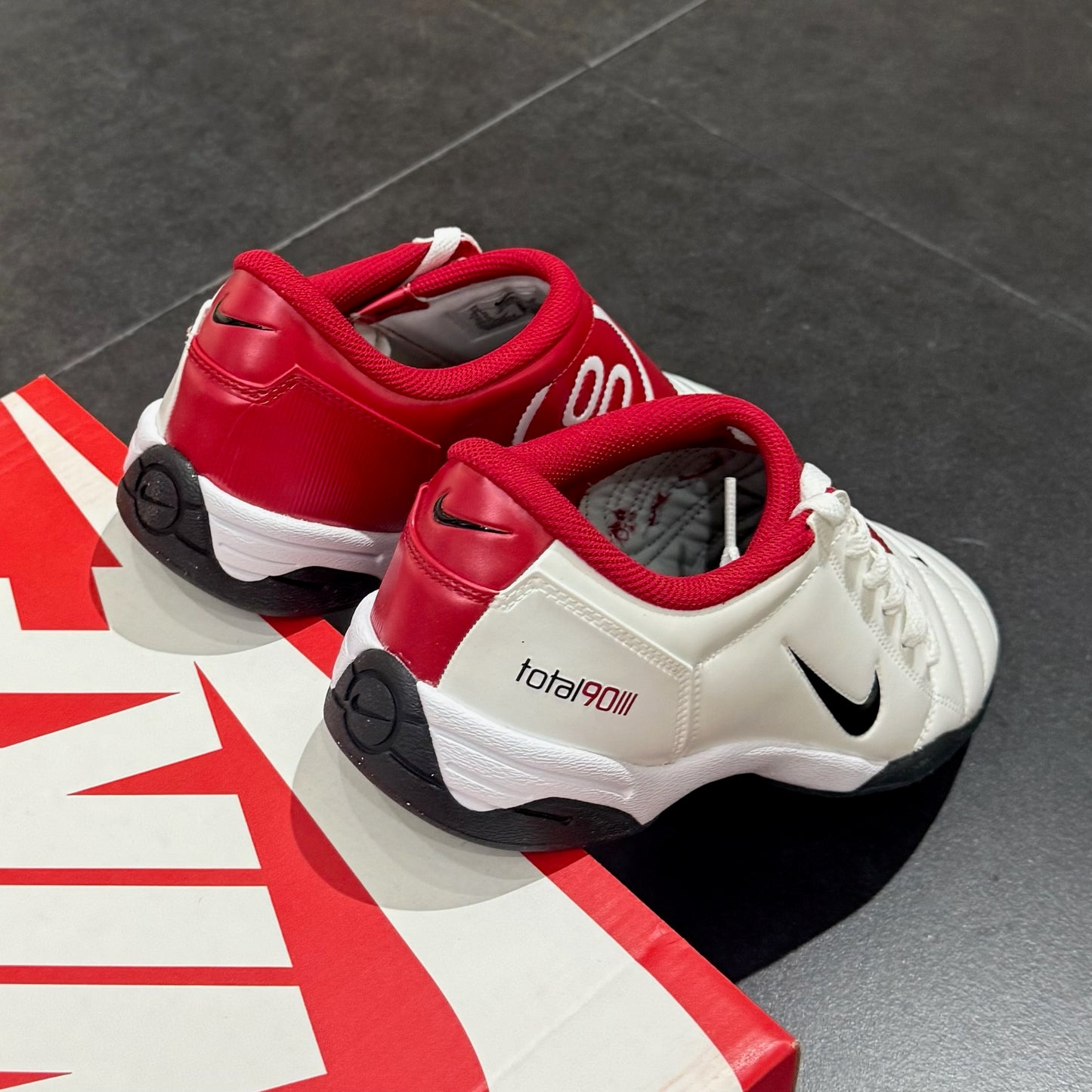 Nike Total 90 - White & Gym Red