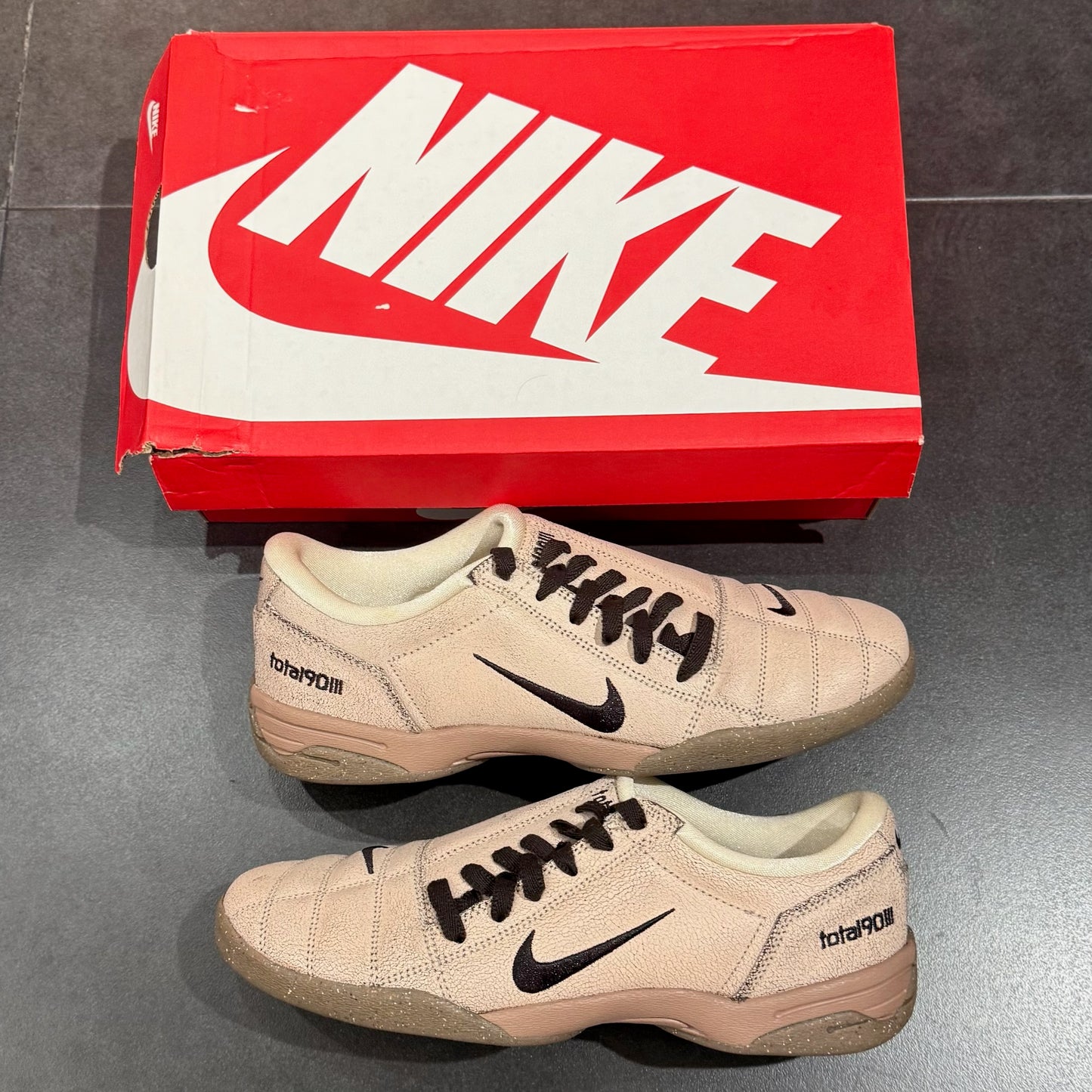 Nike Total 90 - Pearl White & Shadow Brown