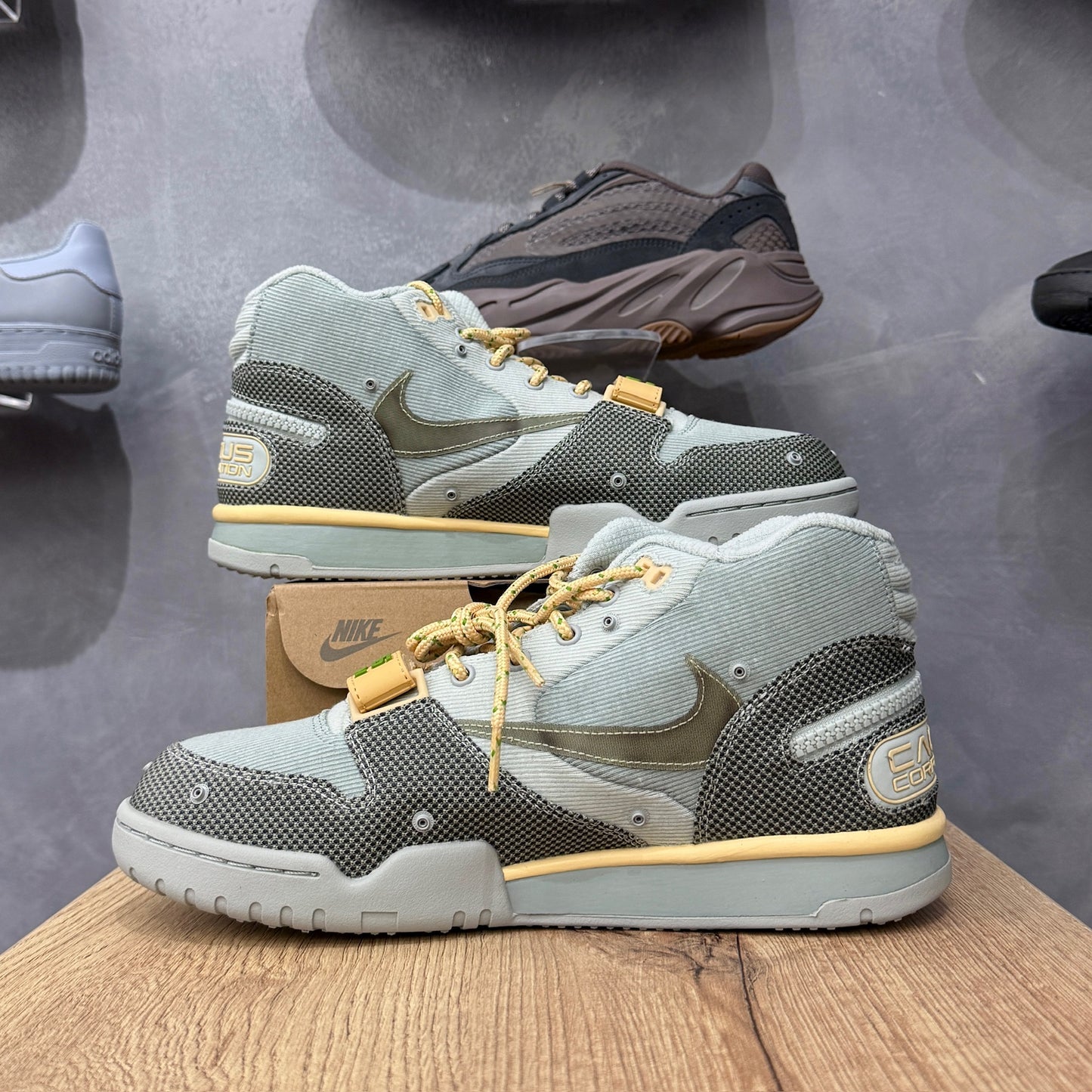 Nike x Travis Scott Air Trainer - Grey Haze