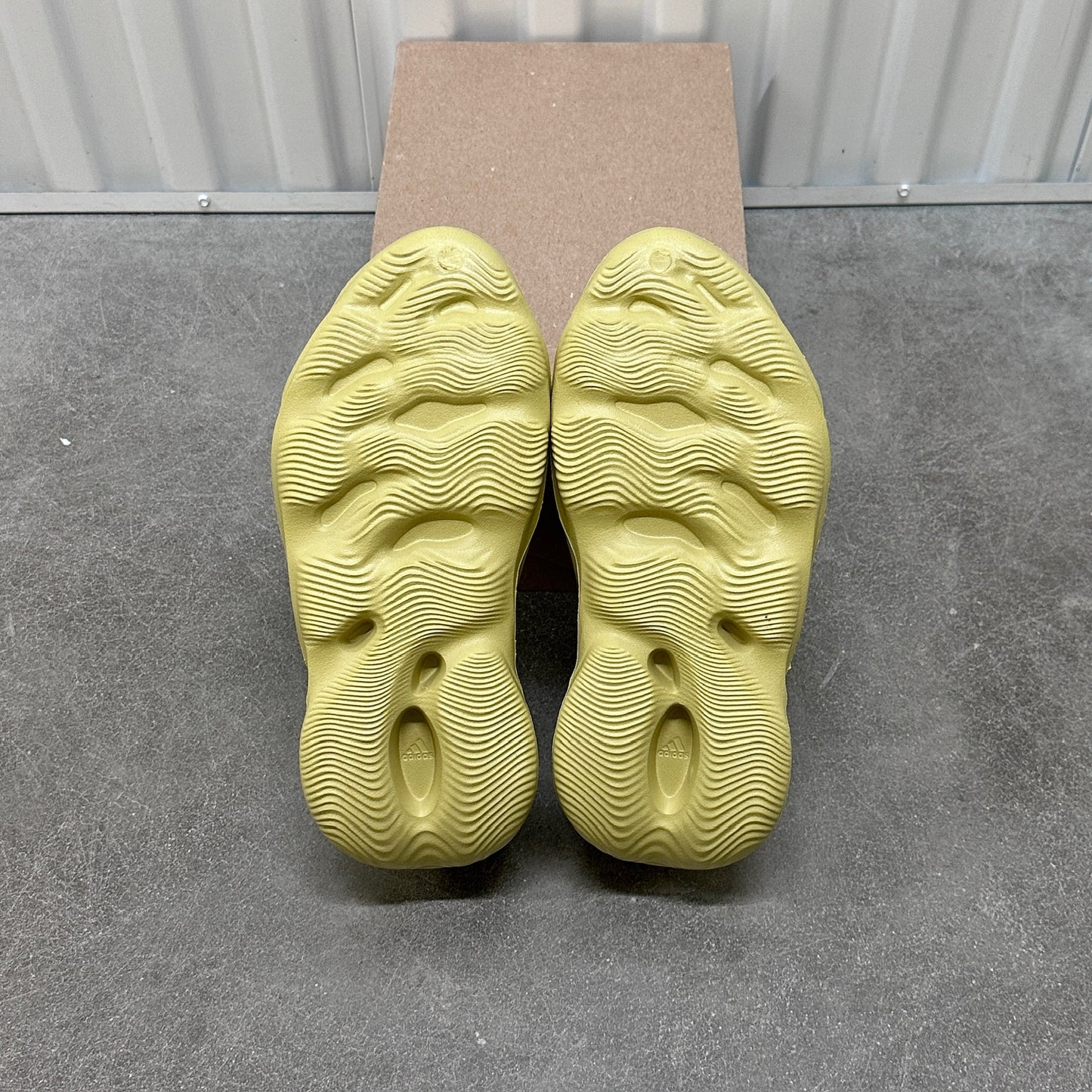 Yeezy Foam Rnr - Sulfur