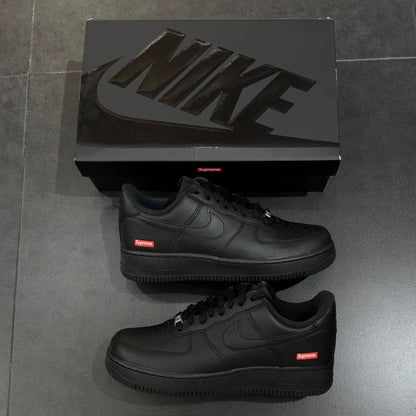 Nike x Supreme Air Force 1 - Black