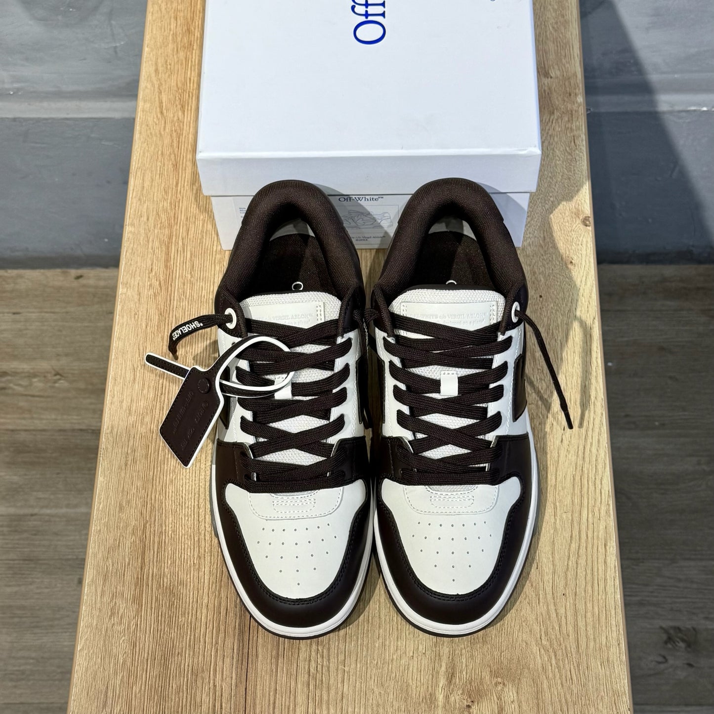 Off White Out Of Office - Chocolate & Cream