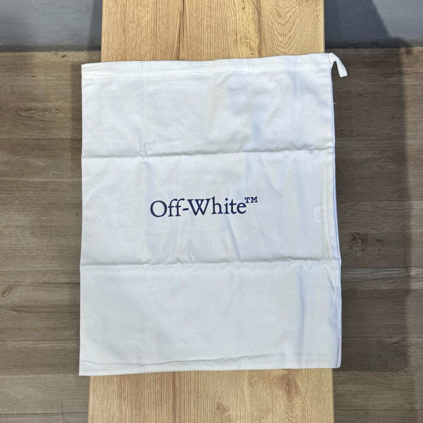 Off White Out Of Office - Chocolate & Cream