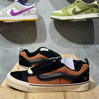 Vans x Disney Knu Skool - Scar
